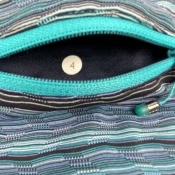 Lululemon Run Times Shorts Navy Space Dye Retro Style Athletic Running Size 4 - Picture 9 of 10